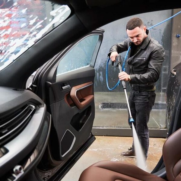 young-man-washing-car-on-carwash-station-outdoor-2023-11-27-05-27-22-utc (1) (1) young-man-washing-car-on-carwash-station-outdoor-2023-11-27-05-27-22-utc (1) (1)